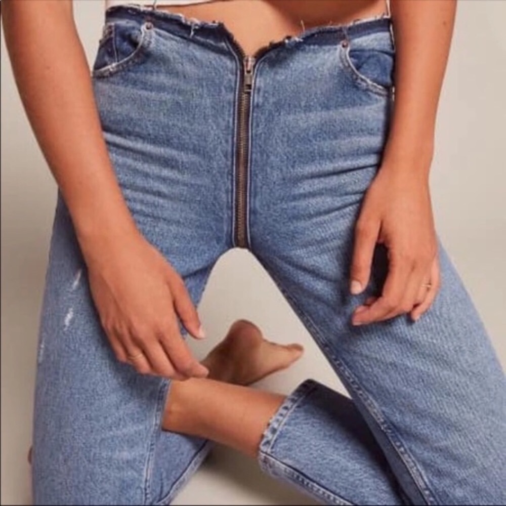 Reformation Zipper Jean Size 24
